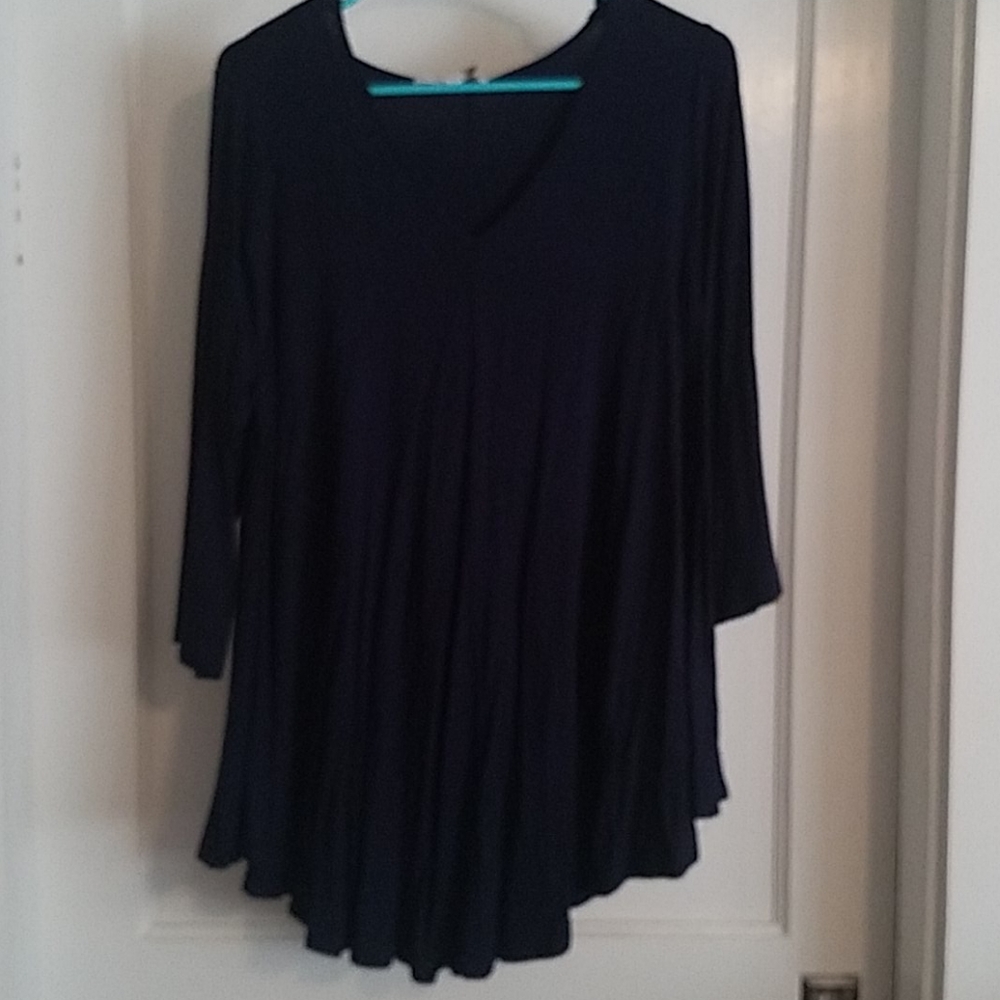 Green Envelope Navy Blue Flowy shirt